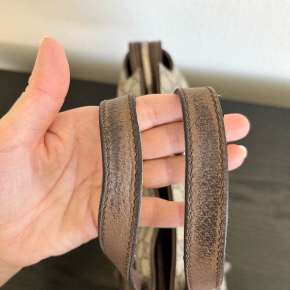 Authentic Gucci GG Supreme Tote Bag. - Picture 11 of 16